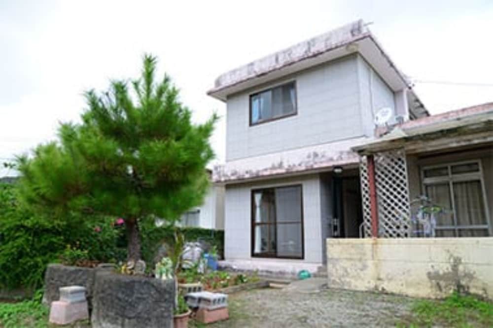 ITASAKI SAN'S HOME 那覇