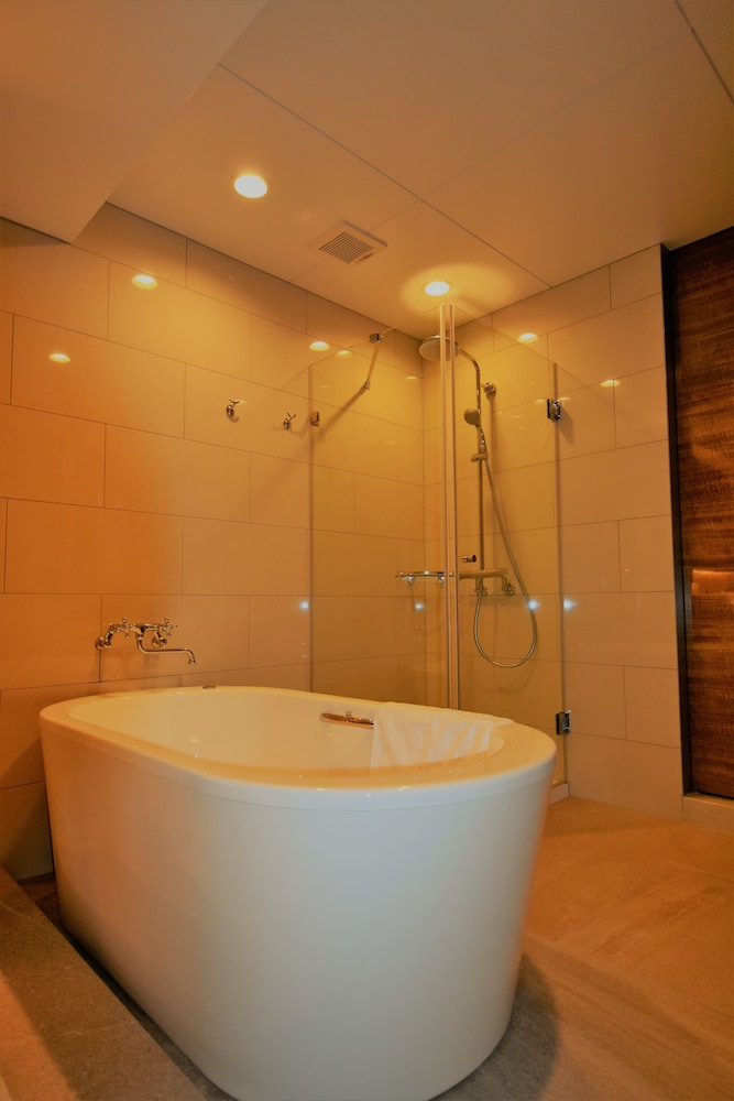 HOTEL VIVIANA 那覇