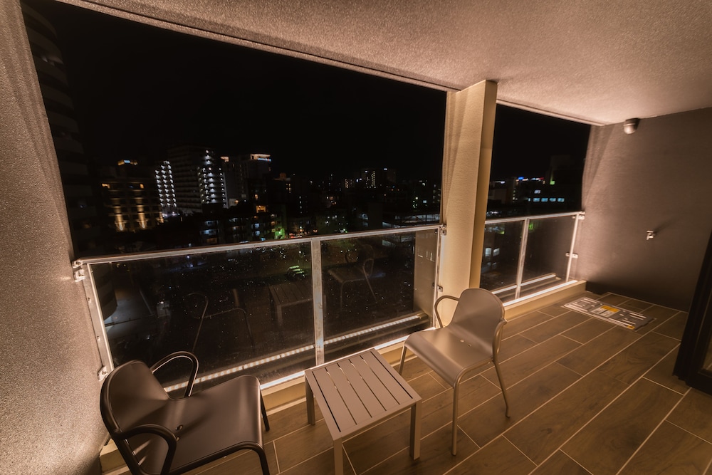 HOTEL VIVIANA 那覇
