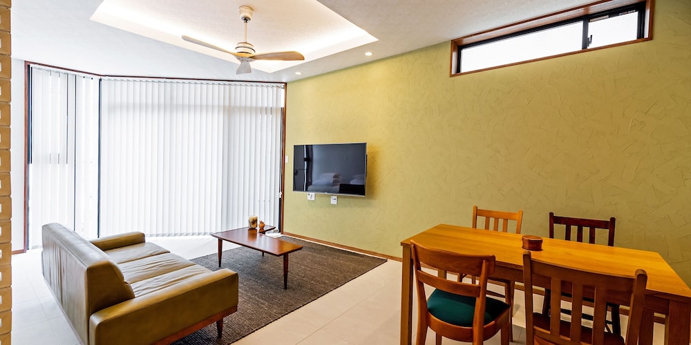 CONDOMINIUM VASCO 那覇