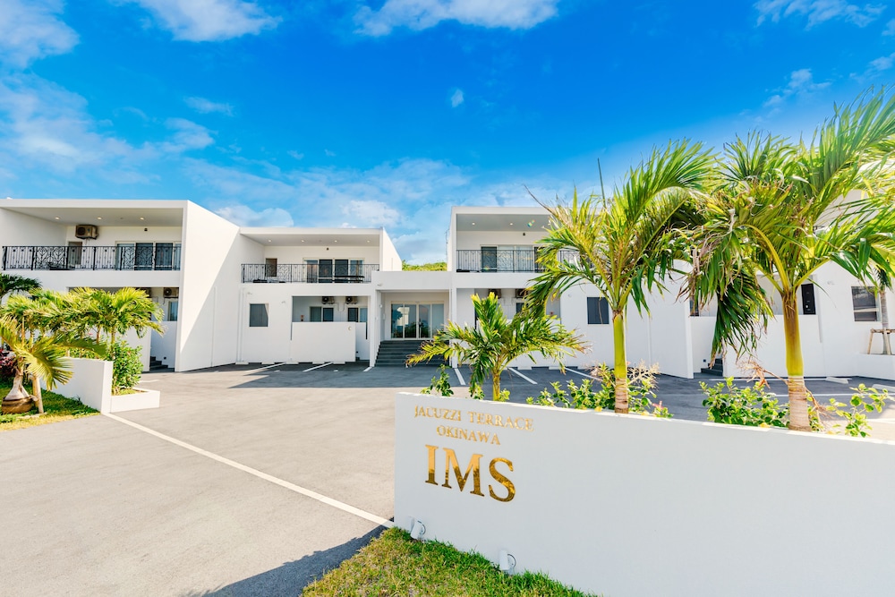JACUZZI TERRACE OKINAWA IMS 那覇