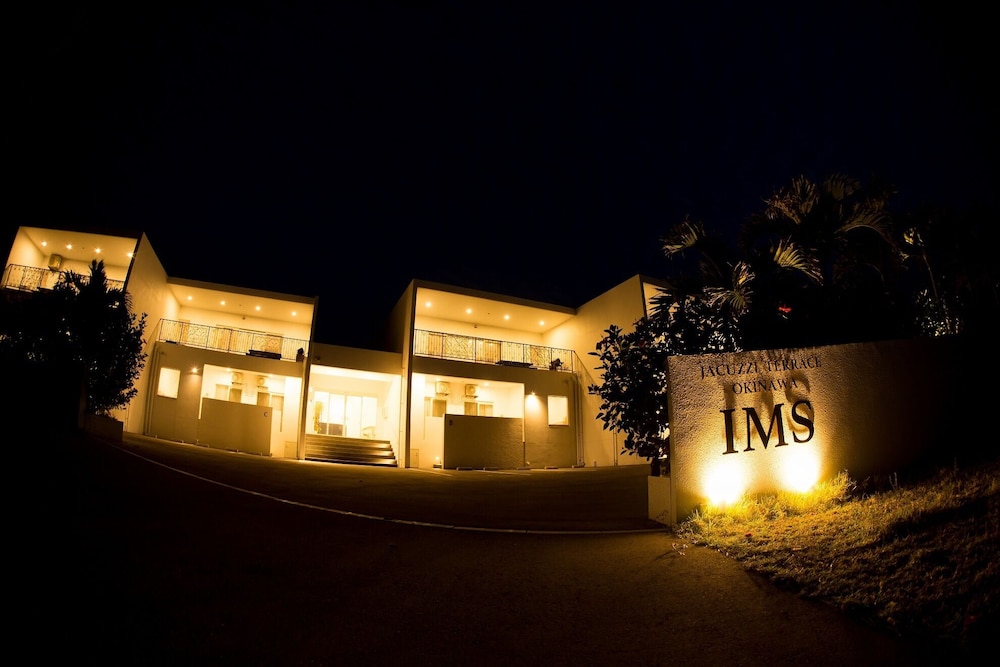 JACUZZI TERRACE OKINAWA IMS 那覇