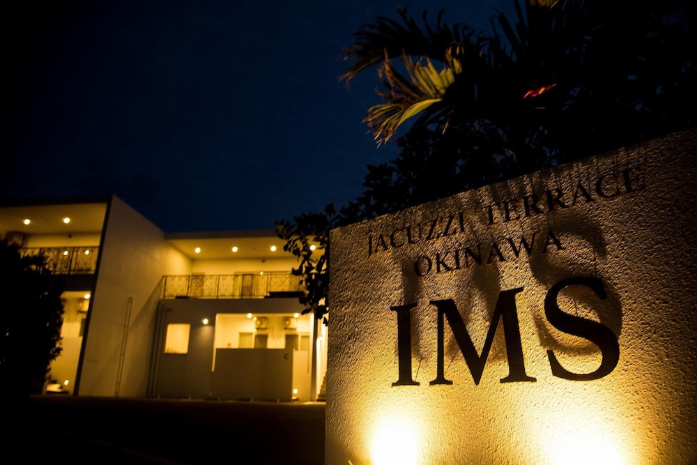 JACUZZI TERRACE OKINAWA IMS 那覇