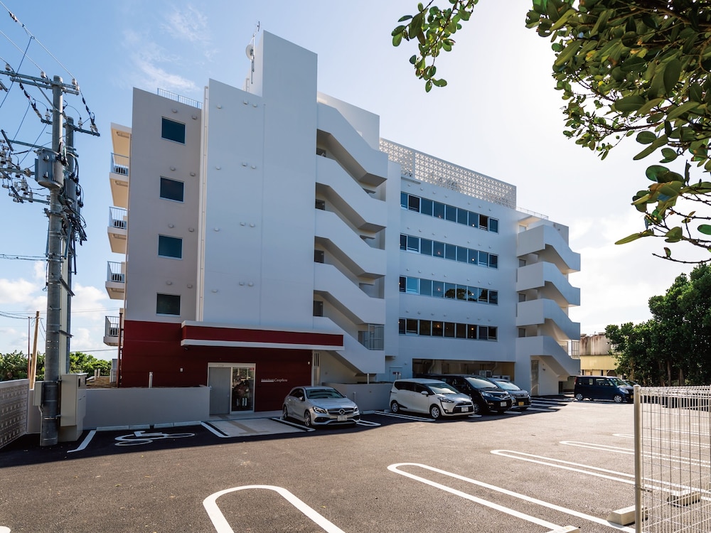 サンセットリゾート カンプ― 那覇