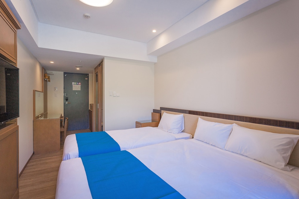 KARIYUSHI LCH.RESORT ON THE BEACH 那覇