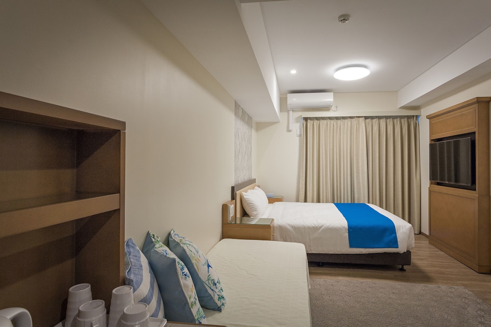 KARIYUSHI LCH.RESORT ON THE BEACH 那覇