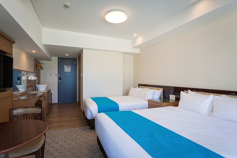 KARIYUSHI LCH.RESORT ON THE BEACH 那覇