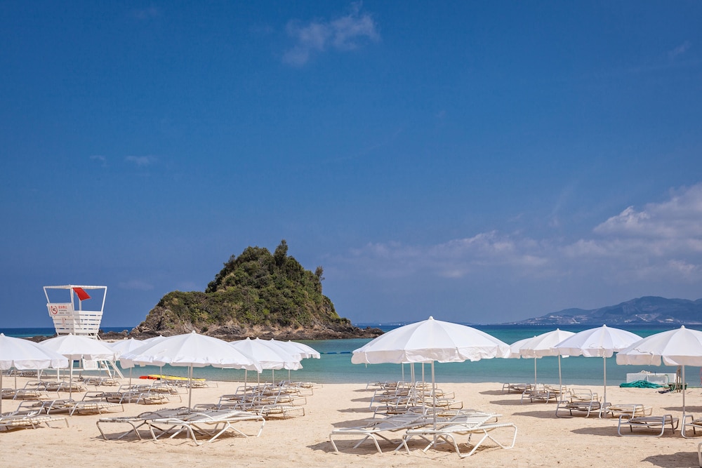 KARIYUSHI LCH.RESORT ON THE BEACH 那覇