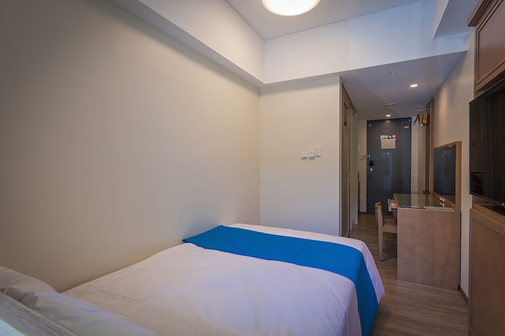 KARIYUSHI LCH.RESORT ON THE BEACH 那覇
