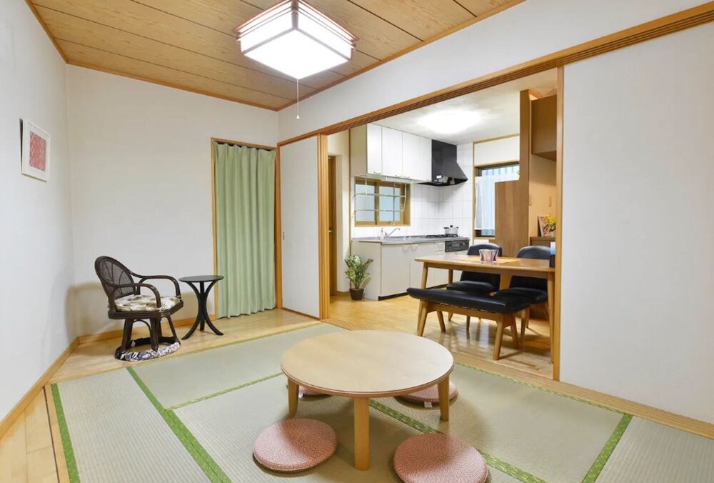 GUEST HOUSE ASATO 那覇