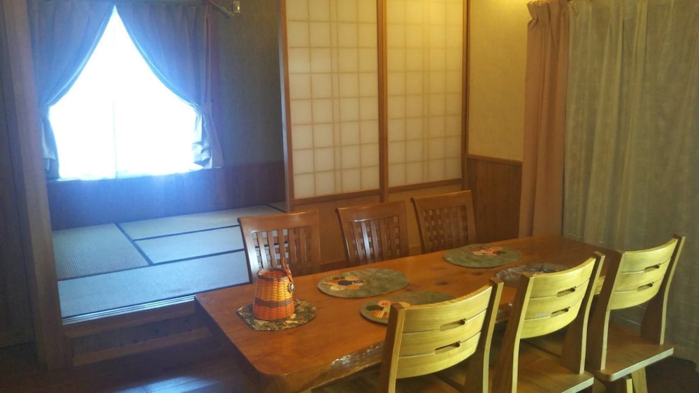 癒しの宿 みちくさ 那覇