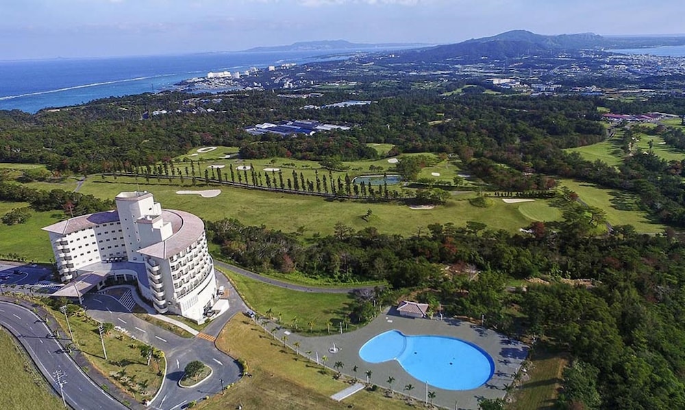 ANAクラウンプラザリゾート沖縄うるまヒルズ バイ IHG 那覇