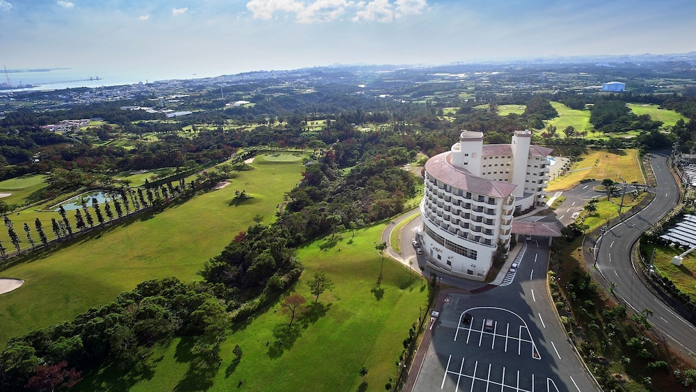 ANAクラウンプラザリゾート沖縄うるまヒルズ バイ IHG 那覇