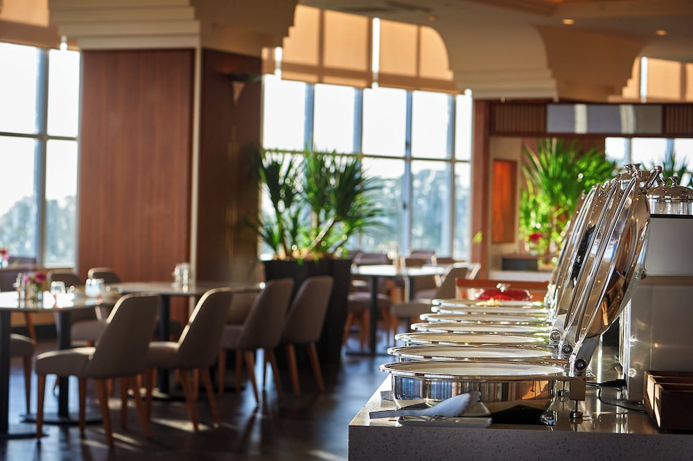 ANAクラウンプラザリゾート沖縄うるまヒルズ BY IHG 那覇