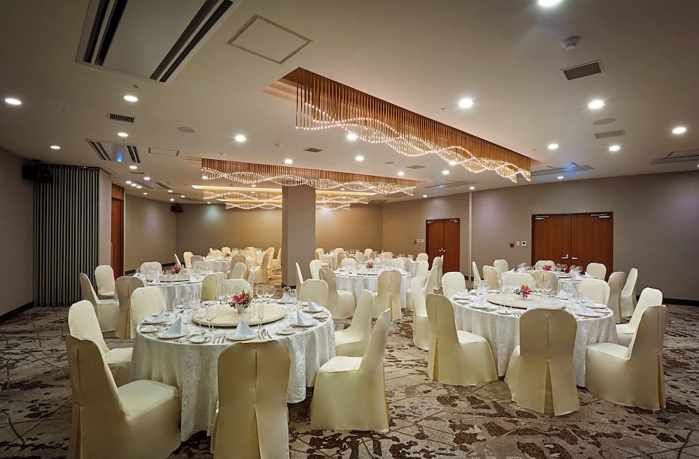 ANAクラウンプラザリゾート沖縄うるまヒルズ BY IHG 那覇