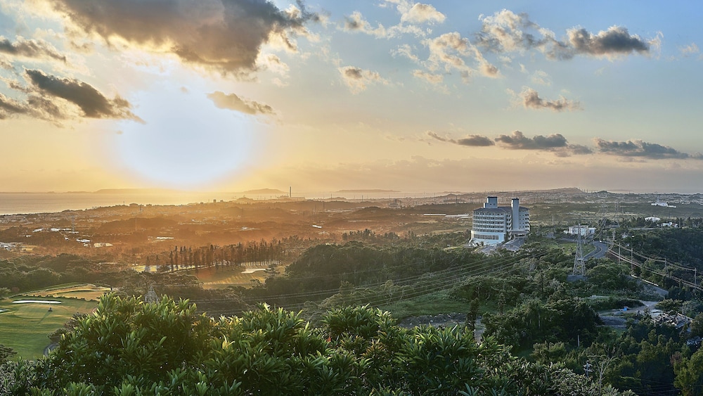 ANAクラウンプラザリゾート沖縄うるまヒルズ BY IHG 那覇