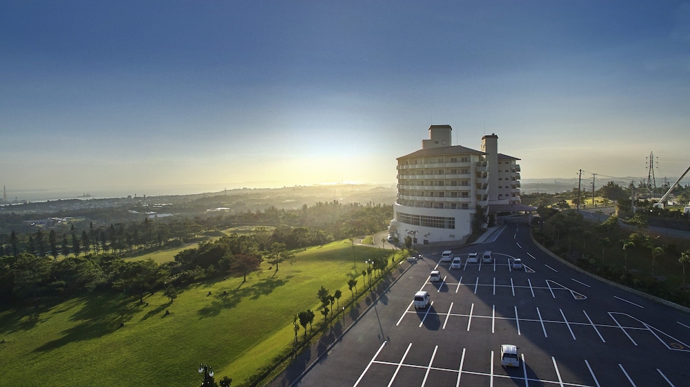 ANAクラウンプラザリゾート沖縄うるまヒルズ BY IHG 那覇