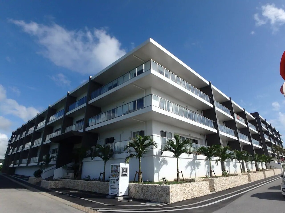 LONGVACATION OKINAWA 103 那覇
