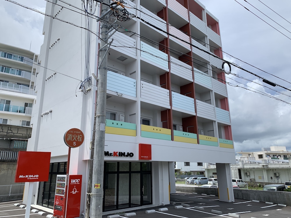MR.KINJO IN RYCOM 北中城 那覇