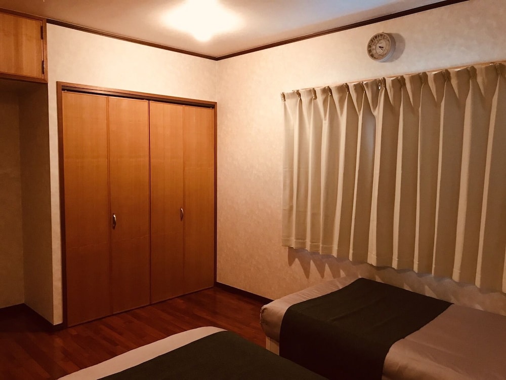 THE RELA INN 那覇