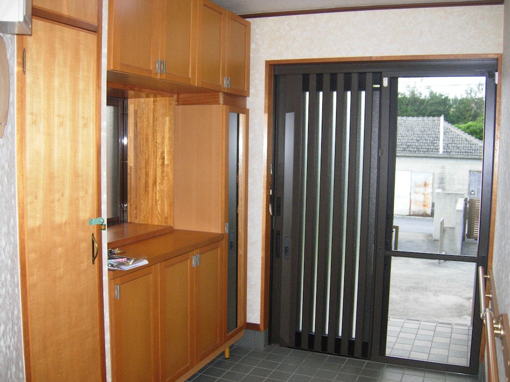 THE RELA INN 那覇