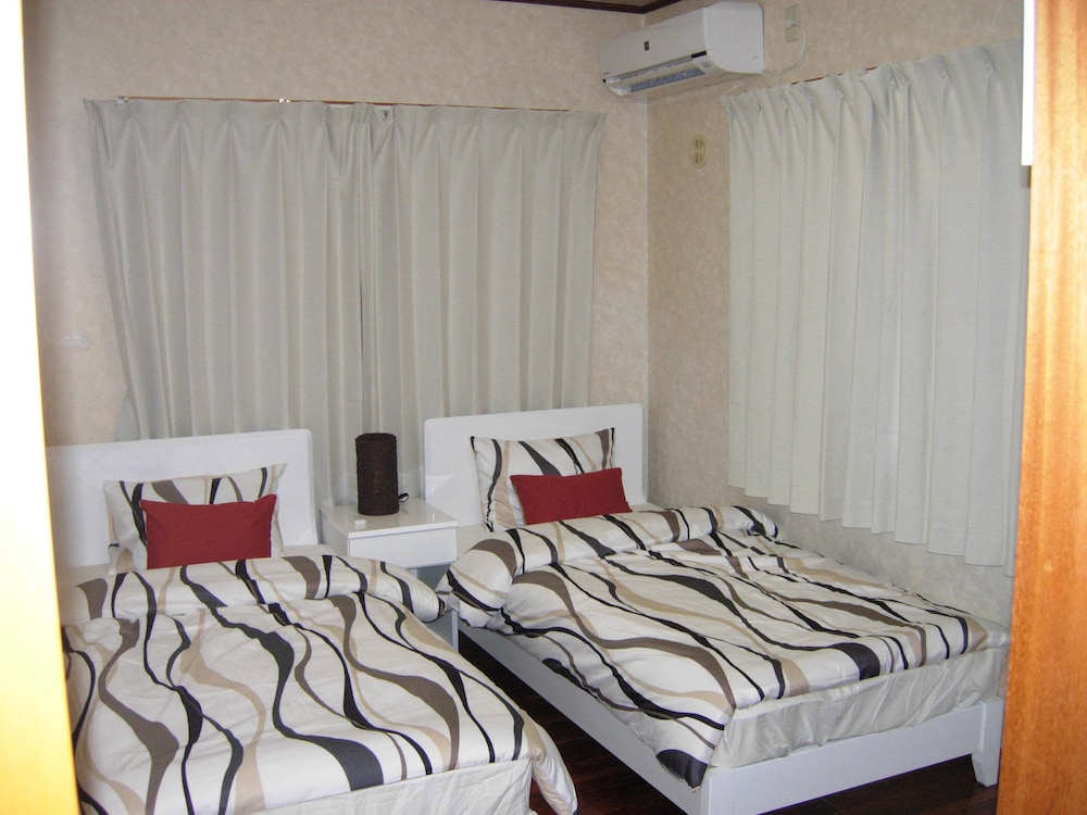 THE RELA INN 那覇