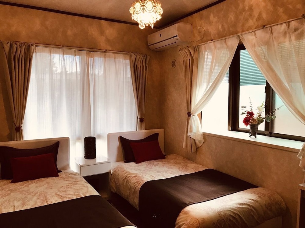 THE RELA INN 那覇