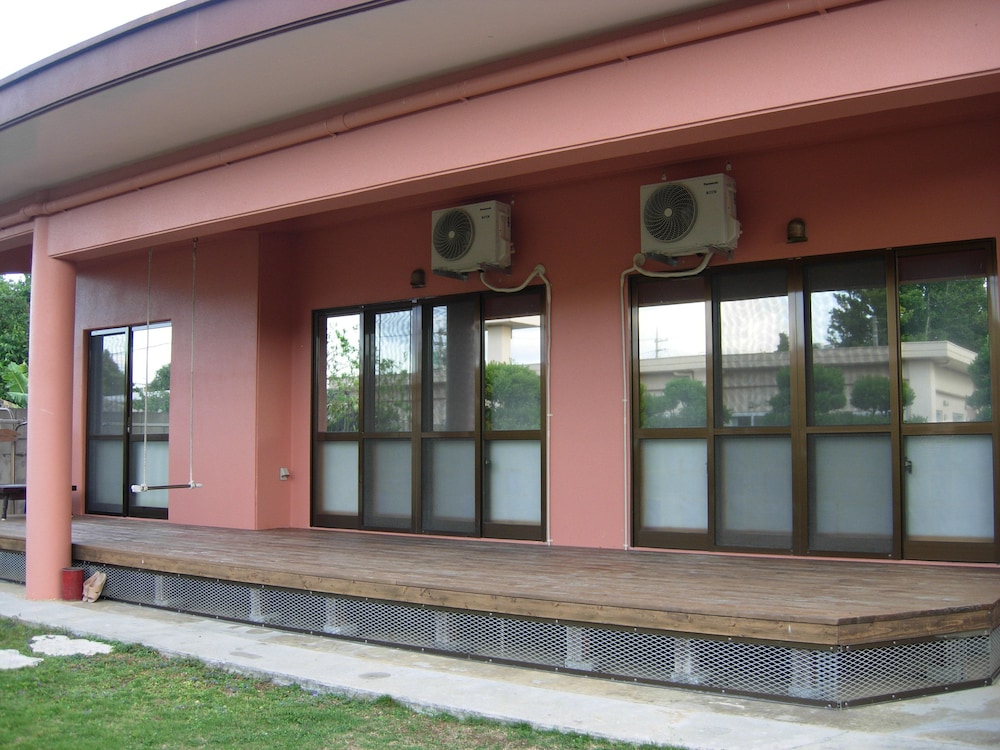 THE RELA INN 那覇
