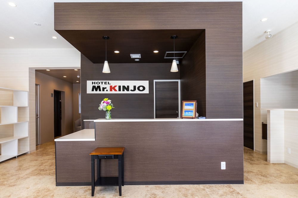 MR.KINJO IN NAMINOUE 那覇