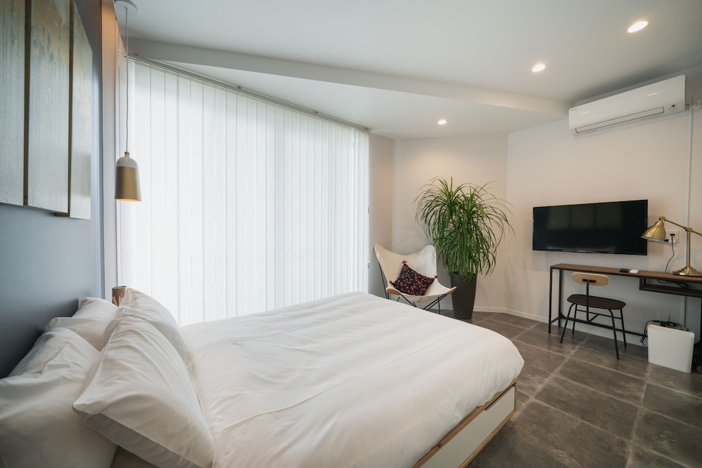 INFINITY HOTEL -HIGAWA- 那覇