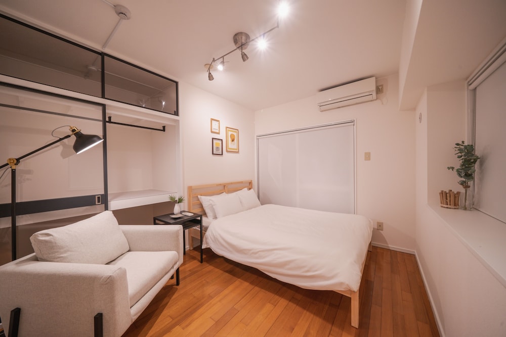 NAKAMA CONDO 那覇