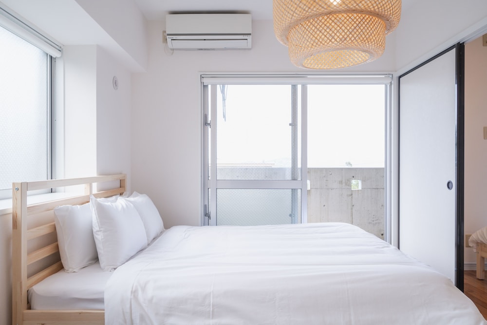NAKAMA CONDO 那覇