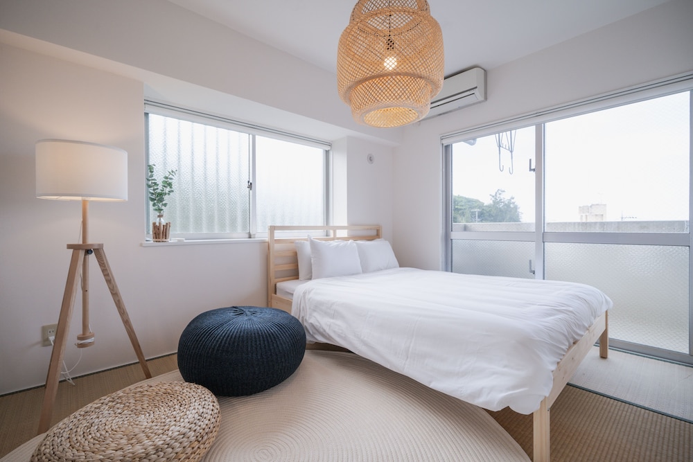 NAKAMA CONDO 那覇