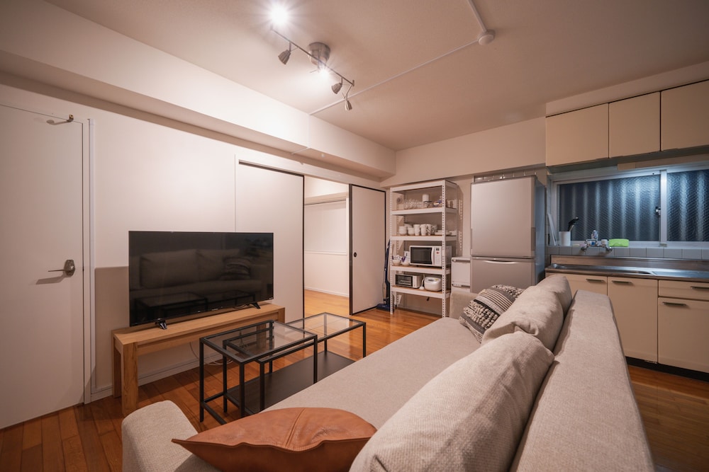 NAKAMA CONDO 那覇