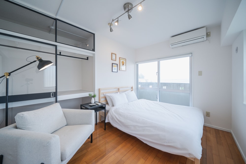 NAKAMA CONDO 那覇