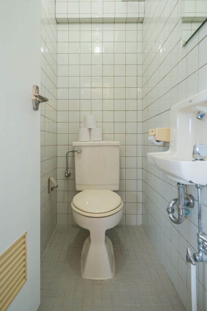 NAKAMA CONDO 那覇