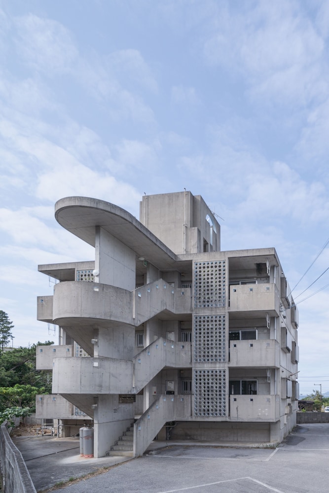 NAKAMA CONDO 那覇