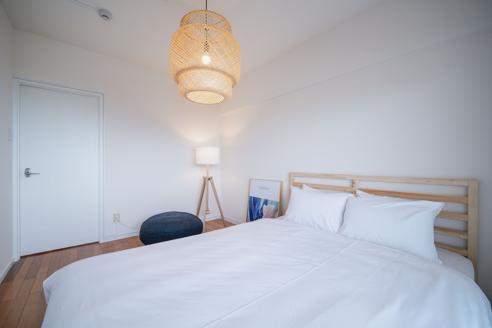 NAKAMA CONDO 那覇