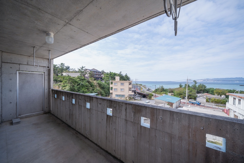 NAKAMA CONDO 那覇
