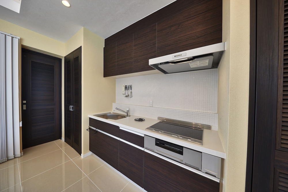VIAUL SKY VILLAS UNTEN 那覇