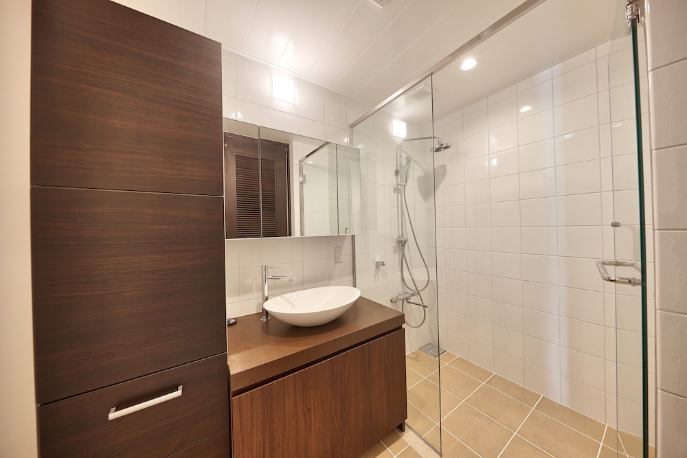 VIAUL SKY VILLAS UNTEN 那覇