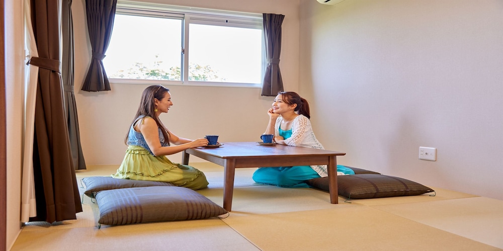THE POOL & SAUNA VILLA MOTOBU 那覇