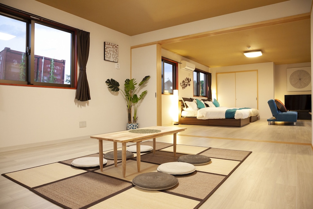 JIN JIN HOUSE 那覇