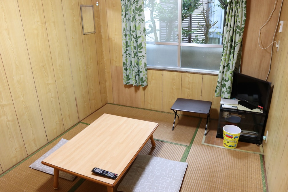 民宿 ロビンソン 那覇