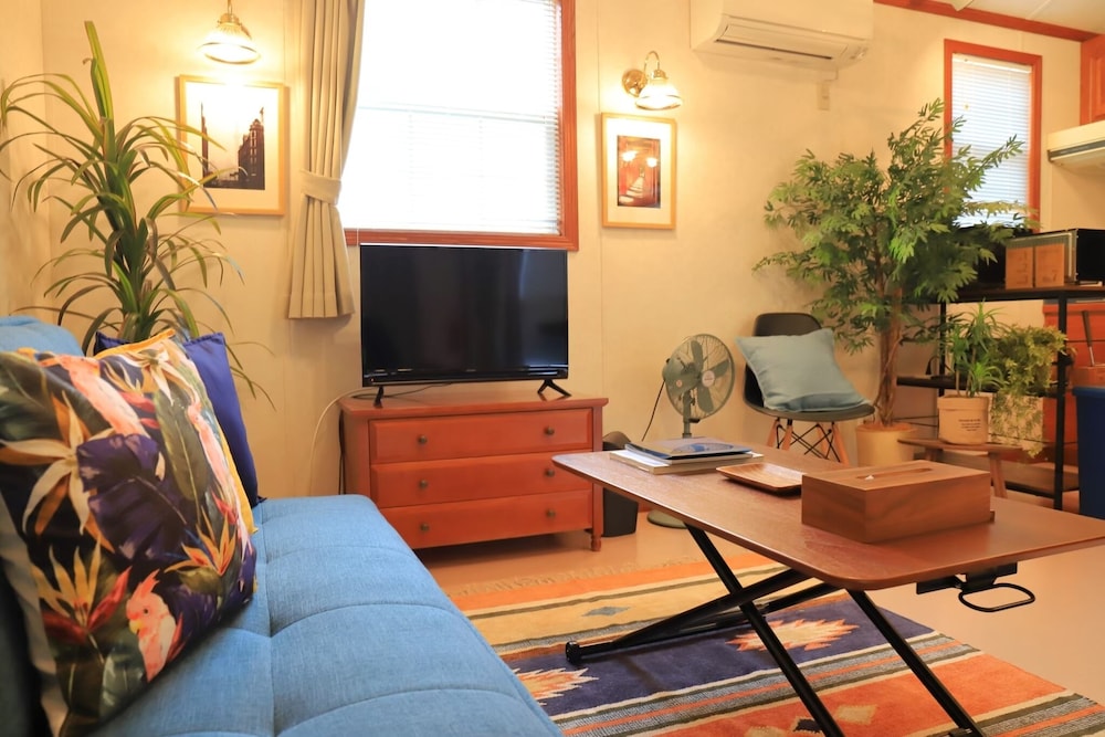 SMART HOUSE SUNSET INN OKINAWA YOMITANSON 那覇