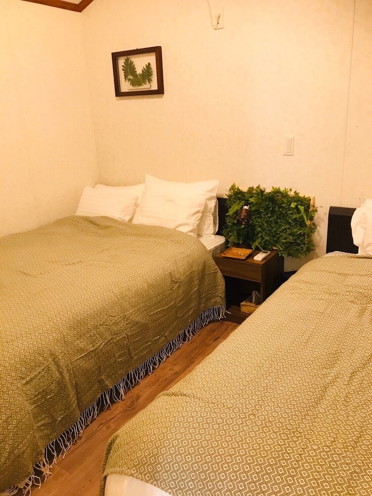 SMART HOUSE SUNSET INN OKINAWA YOMITANSON 那覇