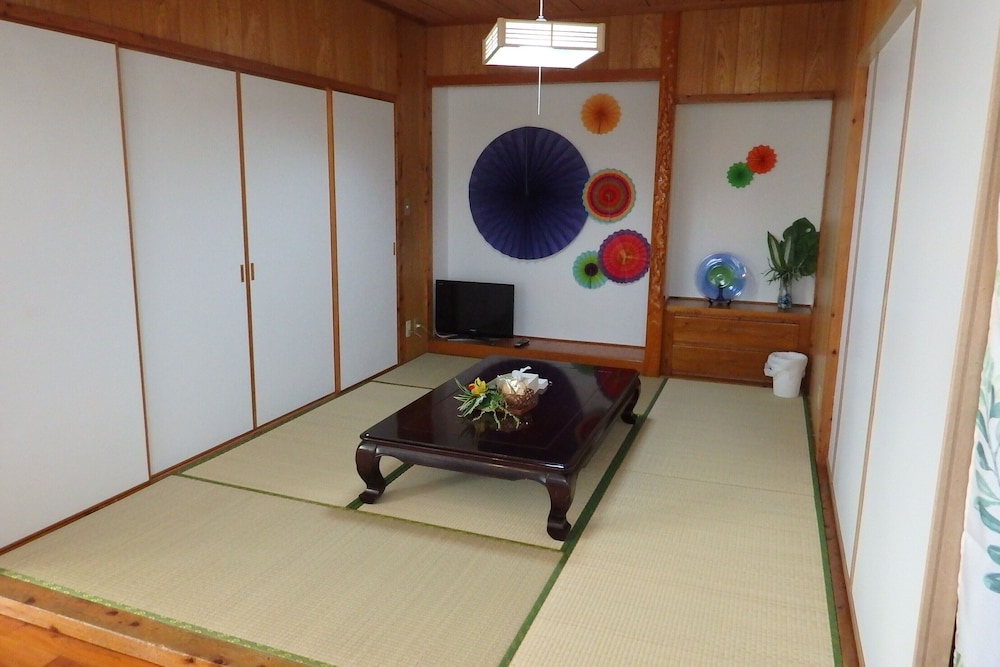 サンライズビュー那覇 那覇