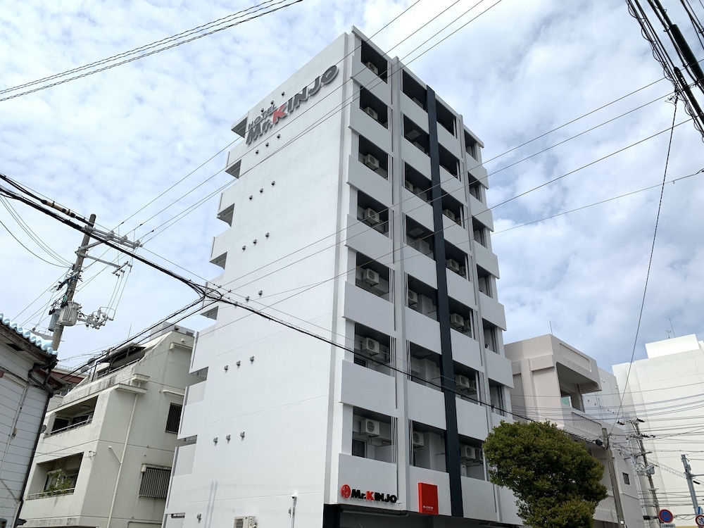 MR.KINJO IN MATSUYAMANNA 那覇