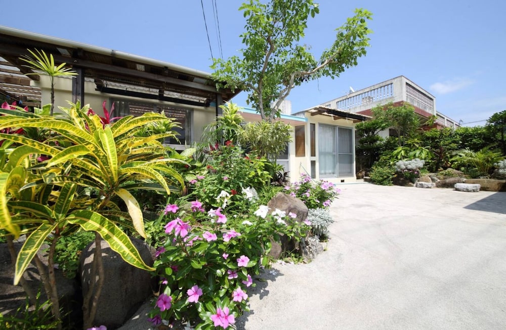 久米アズマヴィラ 那覇