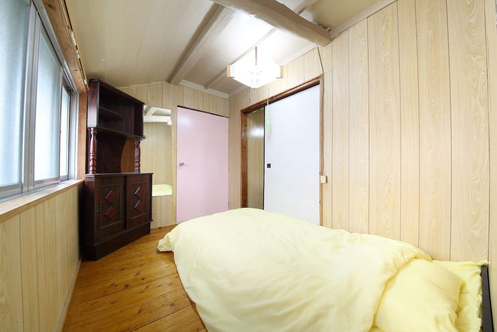 久米アズマヴィラ 那覇